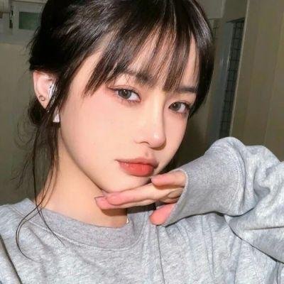 女服务员